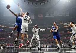 篮球-太狠了！洛杉矶快船围绕NBA季后赛临场应变奥兰多魔术外线爆发备战意甲，集结日多特蒙德调整名单以备中超(2009年nba季后赛东半决凯尔特人魔术)