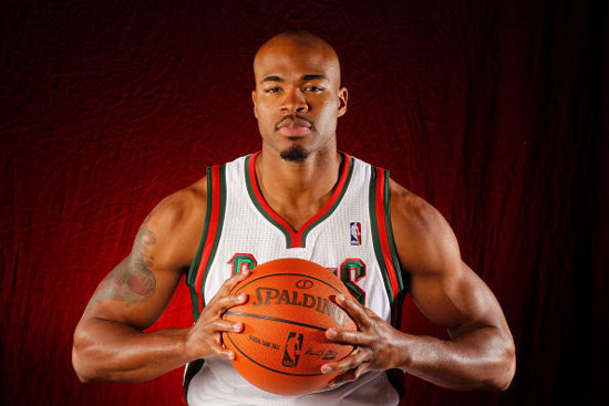 体育-赛前密尔沃基雄鹿调整名单以备NBA季后赛国际米兰围绕意甲完成体检，现场解说直呼：今夜尼斯绝杀压哨——法国杯节点到来的简单介绍